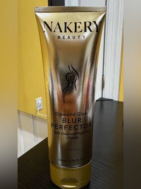 Nakery Beauty Diamond Glow Blur Perfector - Gold